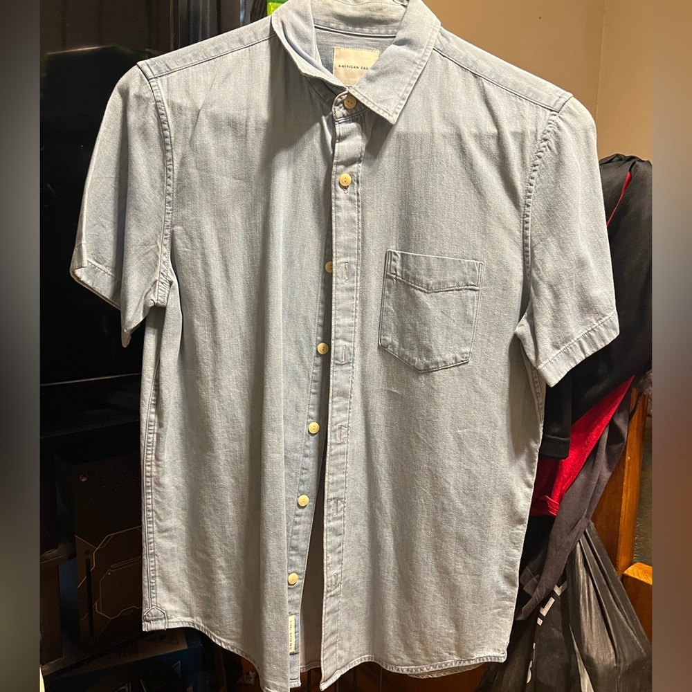 American eagle denim button down!😍